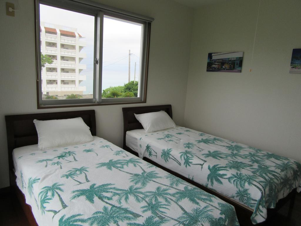 Guest House Diamond Yomitan Exterior photo