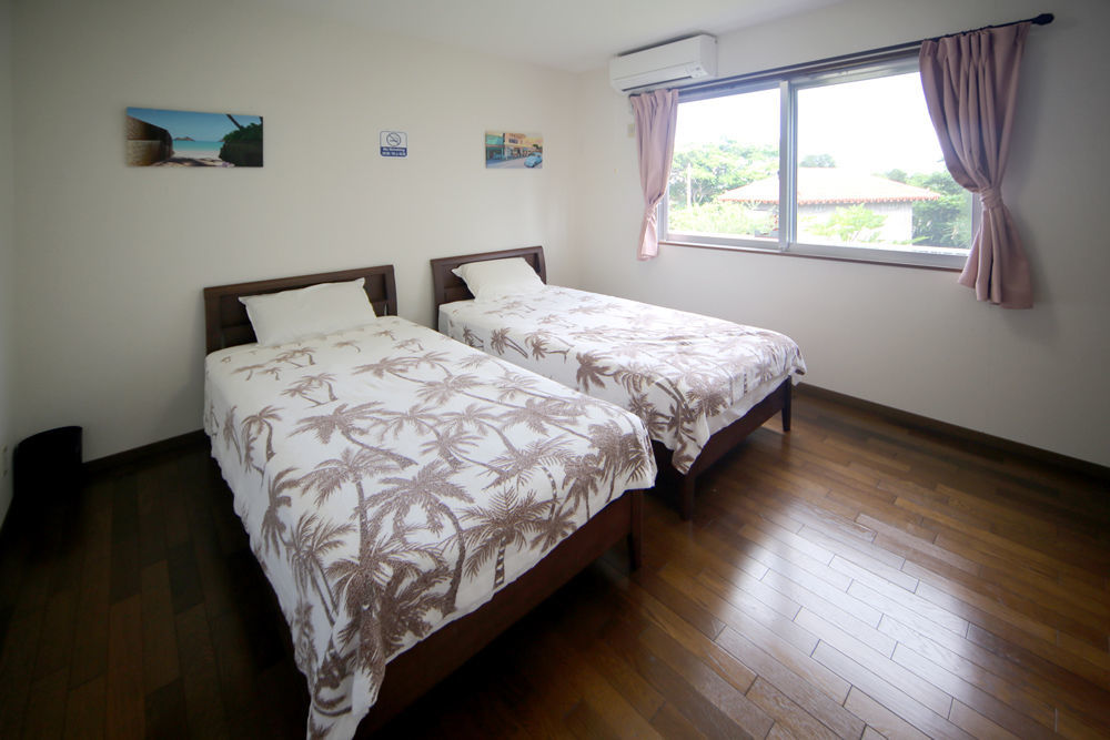Guest House Diamond Yomitan Exterior photo
